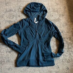 Lululemon Dance Studio reversible hooded Jacket,size 10, blue color